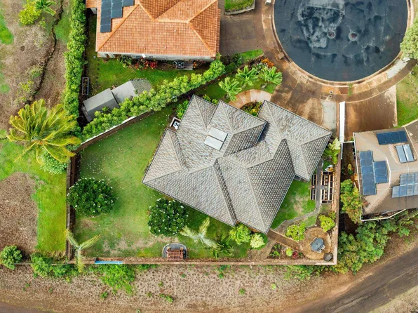 18 Areca Pl, Lahaina, HI 96761