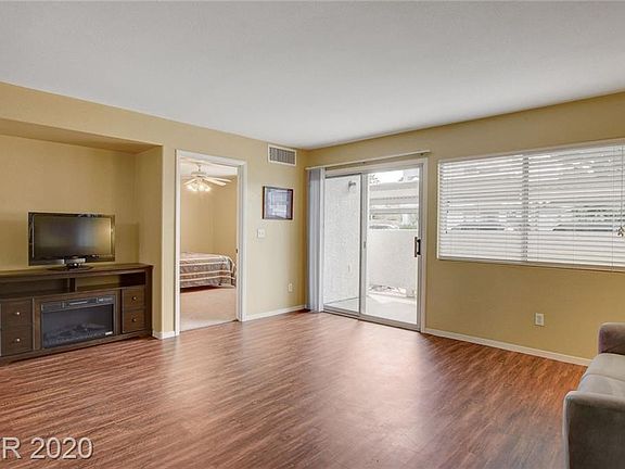 3rd image of 3125 N Buffalo Dr Unit 1101