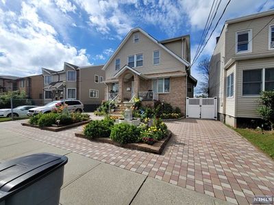 1653 Maple St, Fort Lee, NJ, 07024