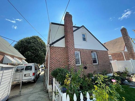4th image of 119-18 233rd St