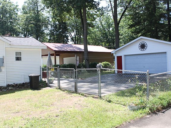 2nd image of 313 Beverly Dr