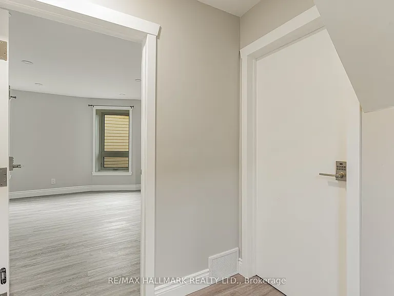291 Emerald St N #2 — Photo 15