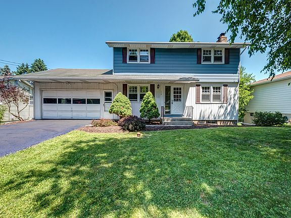 2nd image of 114 Sunridge Ave