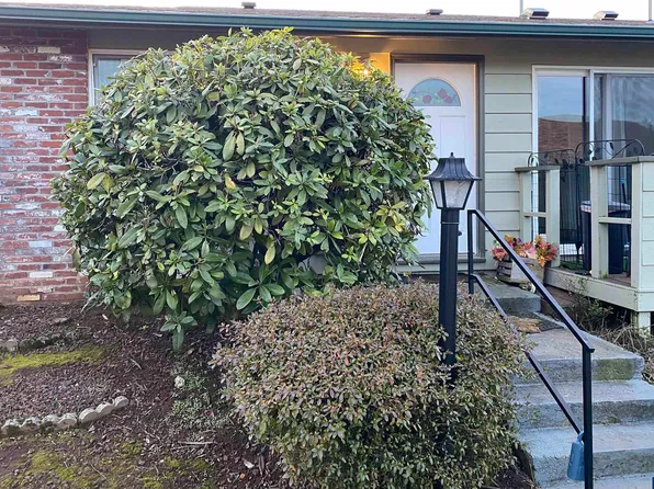 781 Boone Rd SE #27, Salem, OR 97302