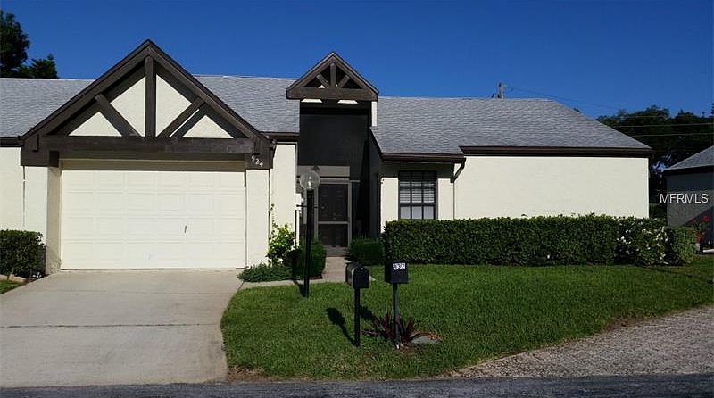 1st image of 924 Rosewood Ln