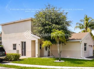 164 NW 207th Ter, Hollywood, FL 33029