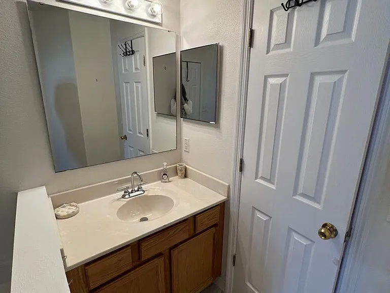 2105 Atwater Dr — Photo 17