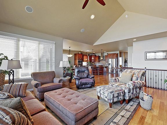 5th image of 738 Villa Park Way