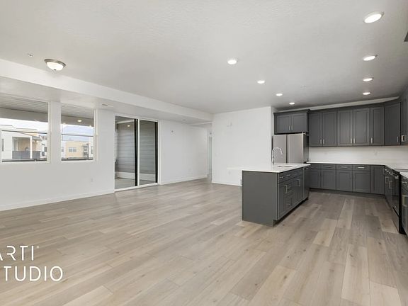 4th image of 8342 S Sky Mirror Ln #304