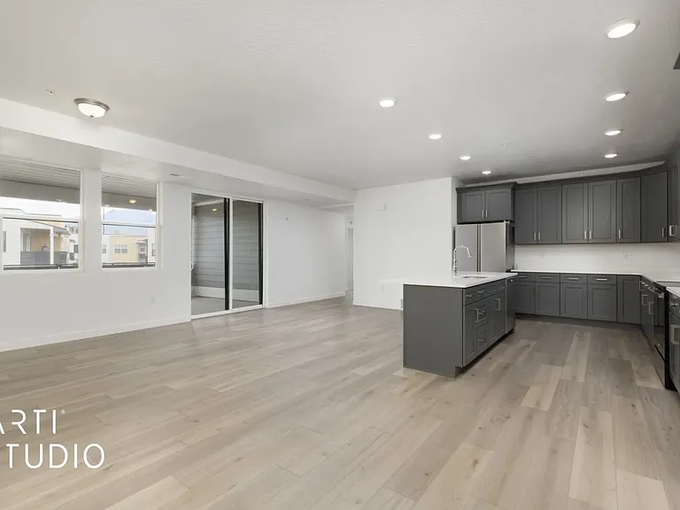 8342 S Sky Mirror Ln #304 — Photo 4