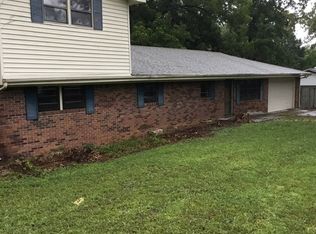 1426 Piedmont Dr NE, Dalton, GA 30721