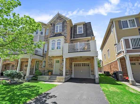 521 Cavanagh Ln, Milton, ON L9T 8G4