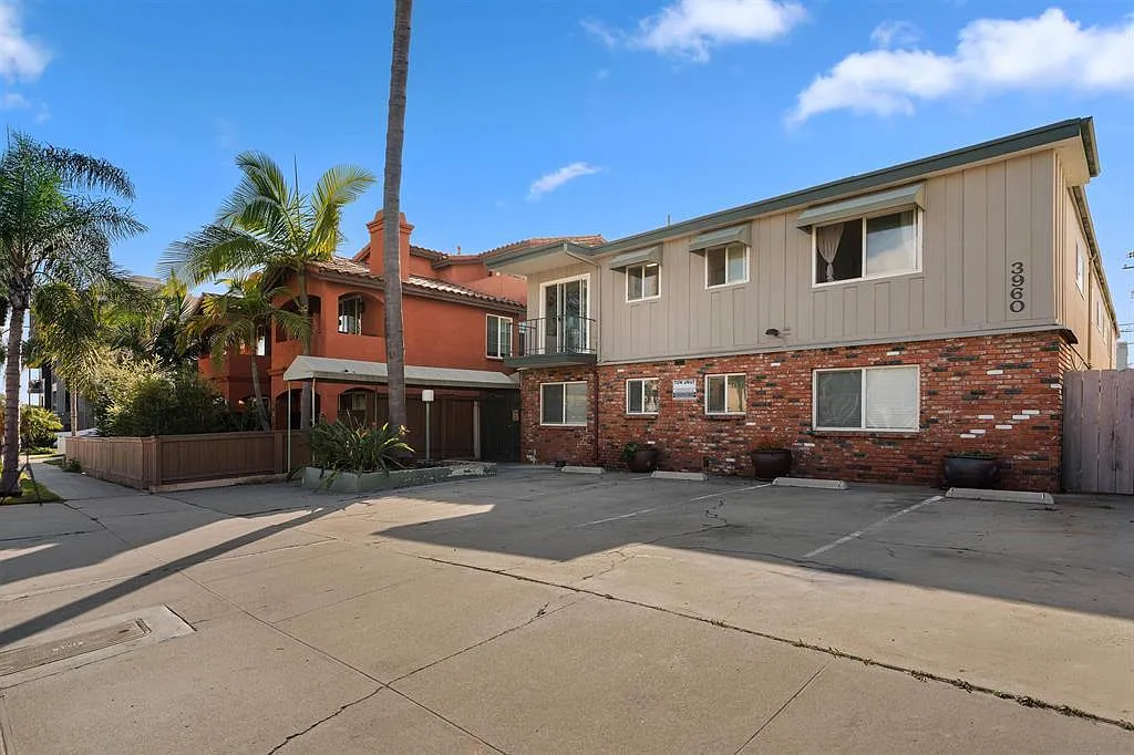 2 bed, 768 sqft, $2,795 — Photo 1