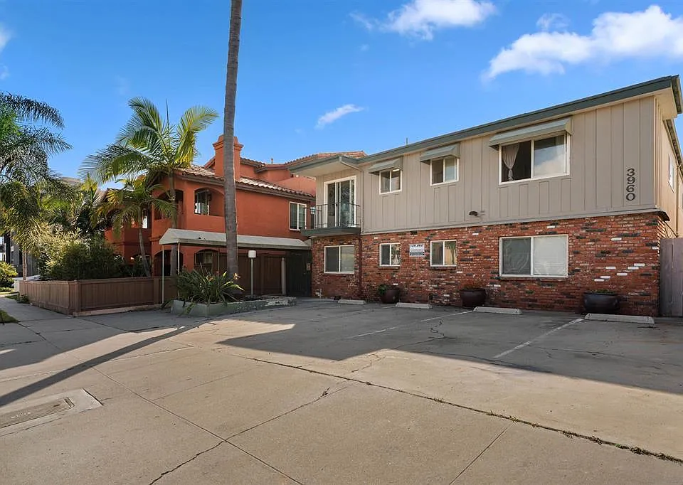 3960 Arizona St #3