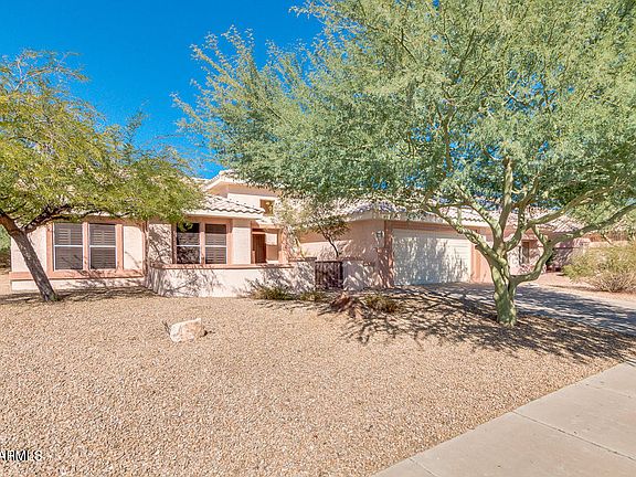 3rd image of 15146 W Carbine Way