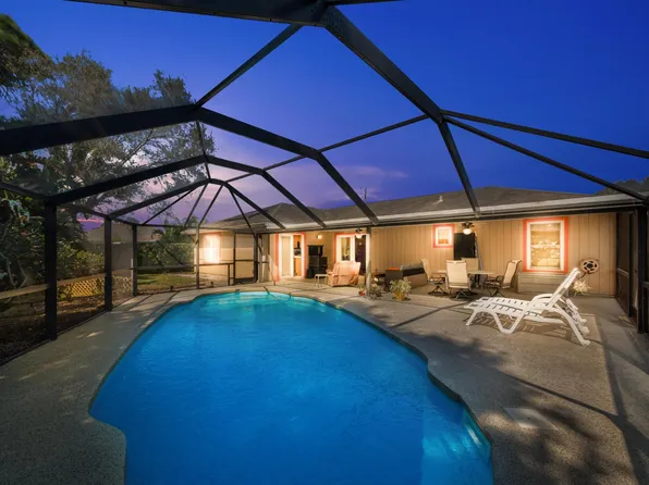 210 SW Amesbury Avenue, Port St Lucie, FL 34953