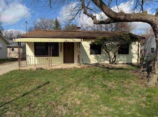 1427 Baywood Dr, New Haven, IN