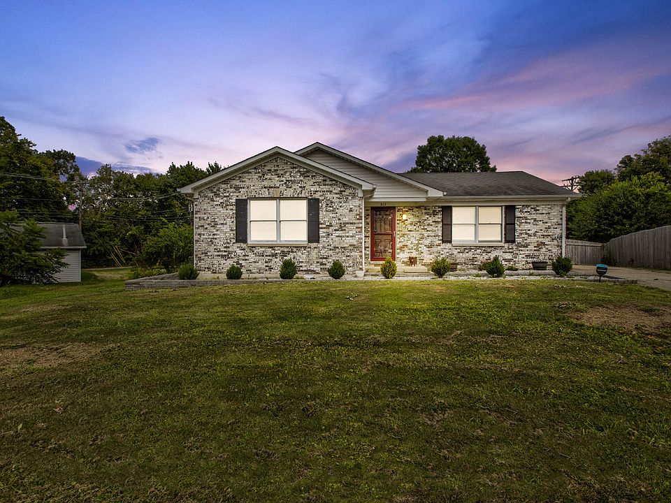1st image of 317 Williamsburg Dr