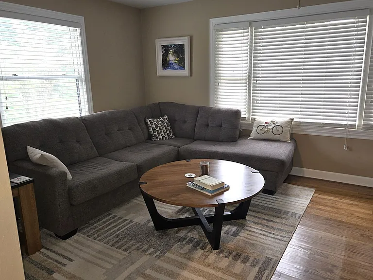 507 E Lakeview Ave — Photo 2