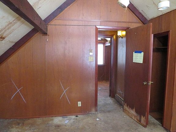 3rd image of 238 Horse Shoe Bend Rd