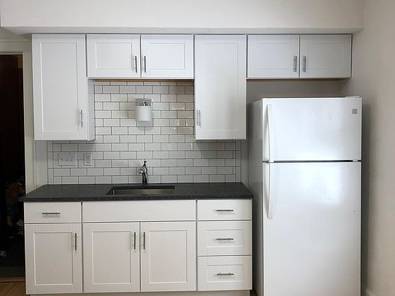 2nd image of 2851 N Fratney St APT 2