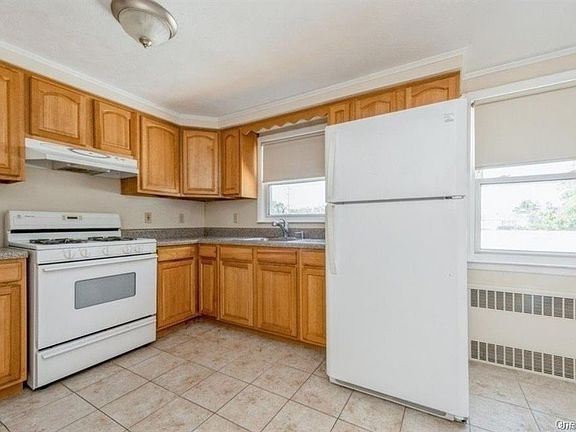 2nd image of 5 7th St