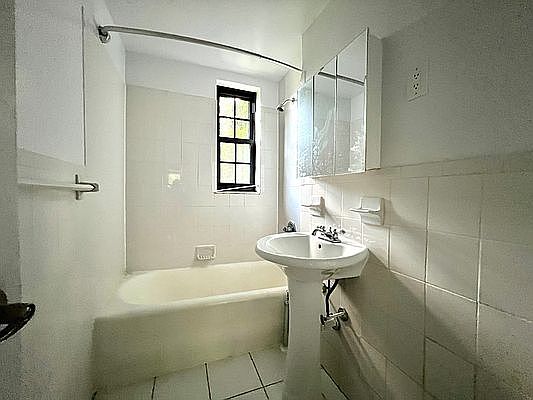 4th image of 39-83 46th St #G21