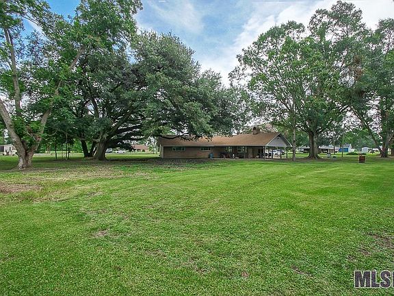 3rd image of 11815 Landry Ln