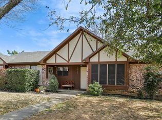 3014 Hilltop Dr, Euless, TX 76039