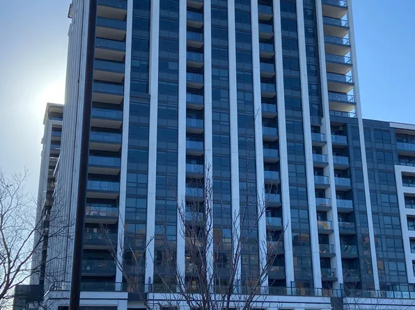 9 Clegg Rd #1121, Markham, ON L6G 0B4