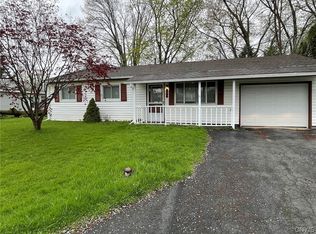 7917 Rinaldo Blvd E, Bridgeport, NY 13030