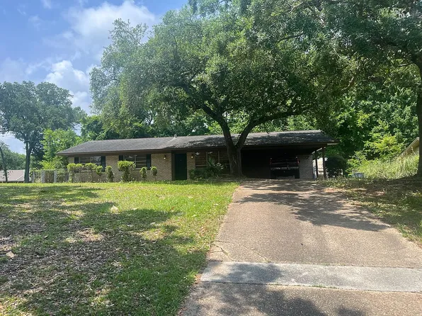 13012 Hanover Dr, Ocean Springs, MS 39564