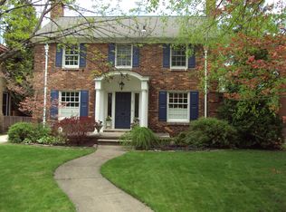 894 Westchester Rd, Grosse Pointe Park, MI 48230