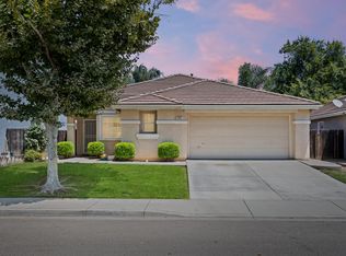1127 Kestrel Dr, Patterson, CA 95363