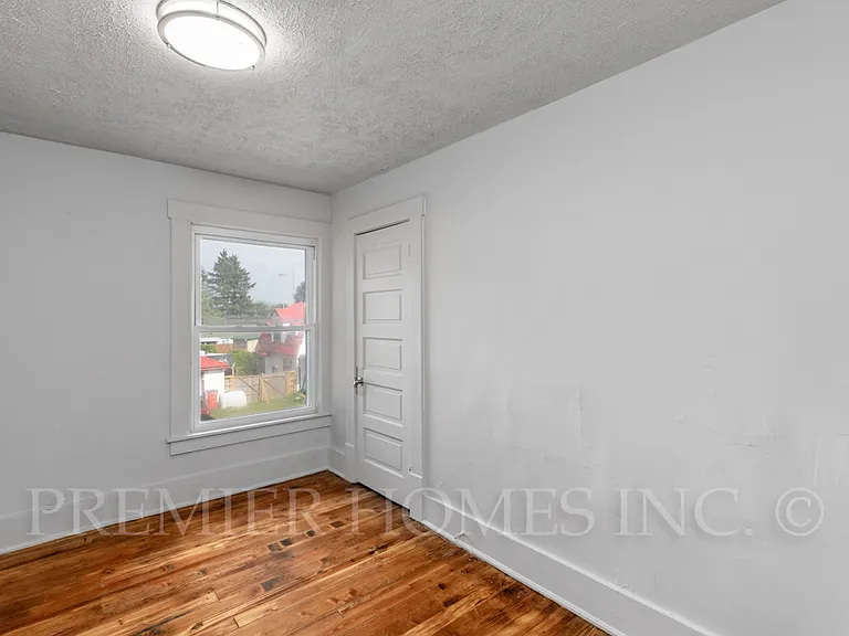 149 Brooklyn Ave SW #B — Photo 8