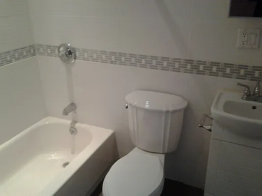 Rented by Sam Realty & Management | media 7