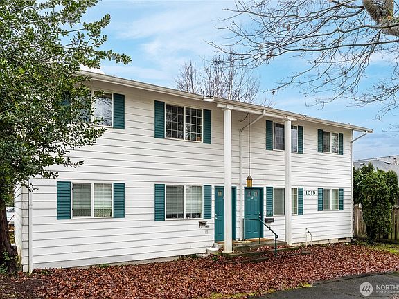 2nd image of 1015 Legion Way SE