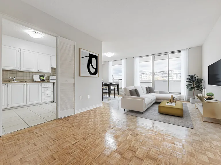 155 Antibes Dr — Photo 3