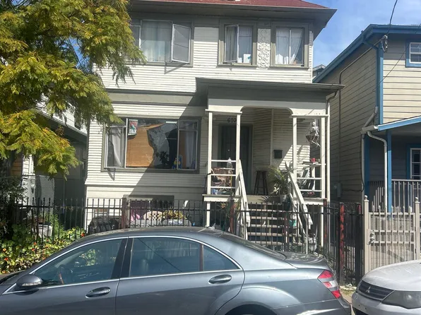 670 32nd St, Oakland, CA 94609