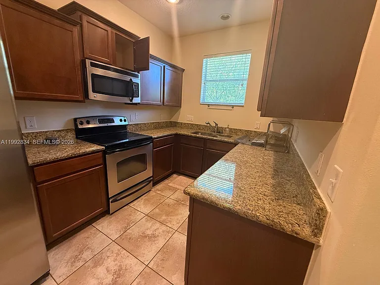 3154 Rodrick Cir #0 — Photo 8