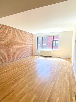 Rented by Corcoran | media 15