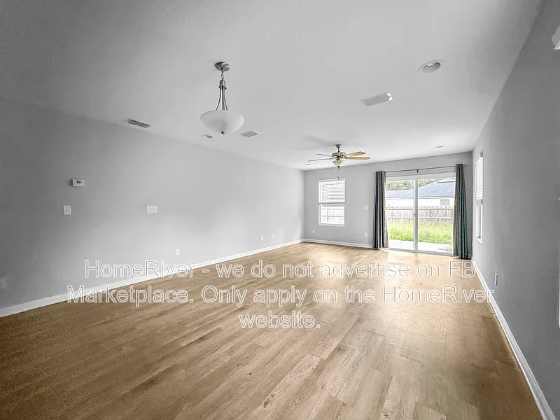 4 bed, 2.0 bath, 1519 sqft, $1,925 — Photo 3