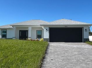 1016 NE 13th St, Cape Coral, FL 33909