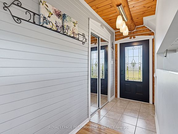 5th image of 3012 Birchgrove Rd