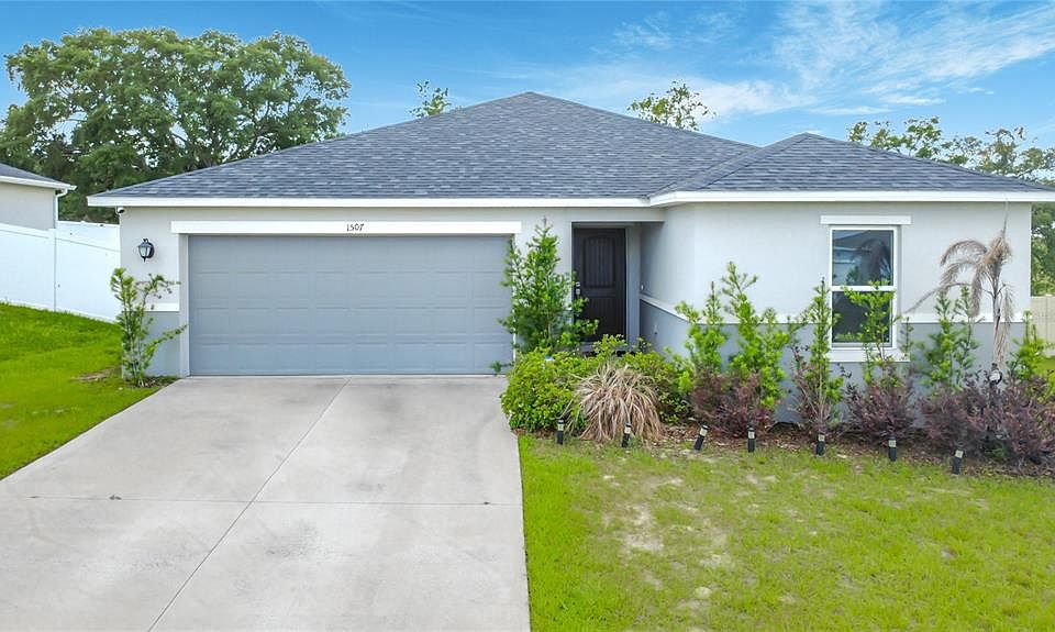 1st image of 1507 Geranium Dr
