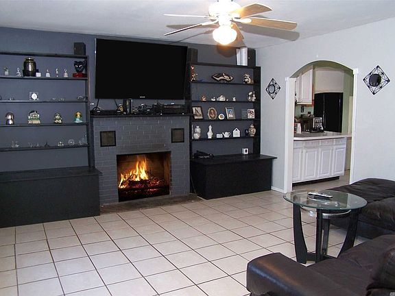 2nd image of 28 Lafayette Dr