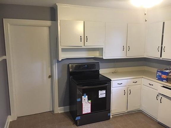 2nd image of 1416 Lynhurst Dr