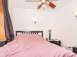 61 Anderson St #1U, Boston, MA 02114