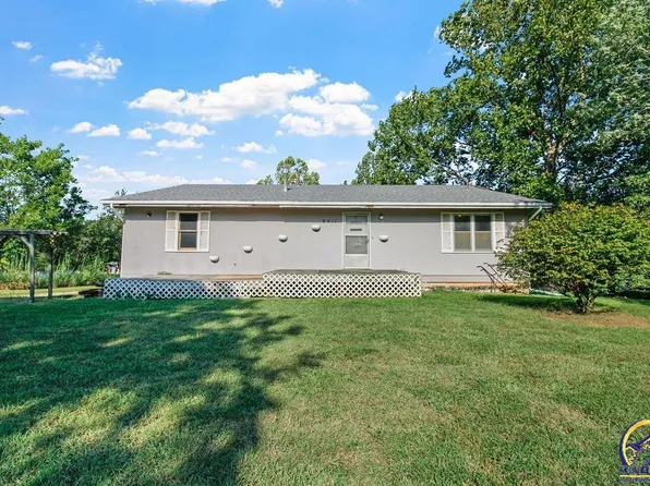 8011 SE Croco Rd, Berryton, KS 66409