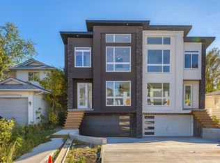 415 N 37th Ave NW, Calgary, AB T2K0C6